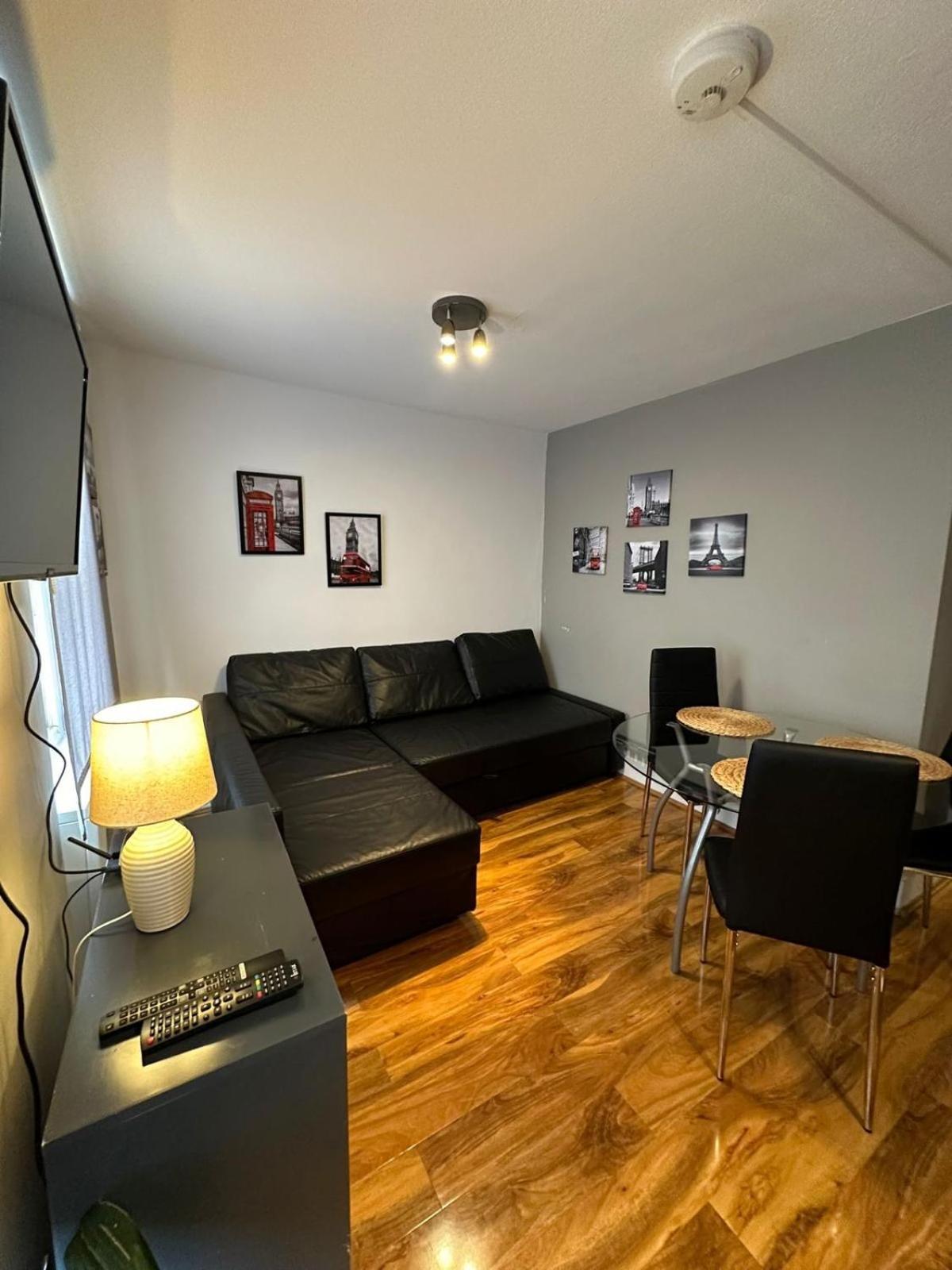 Lovely 2 Bedrooms Apartment 런던 외부 사진